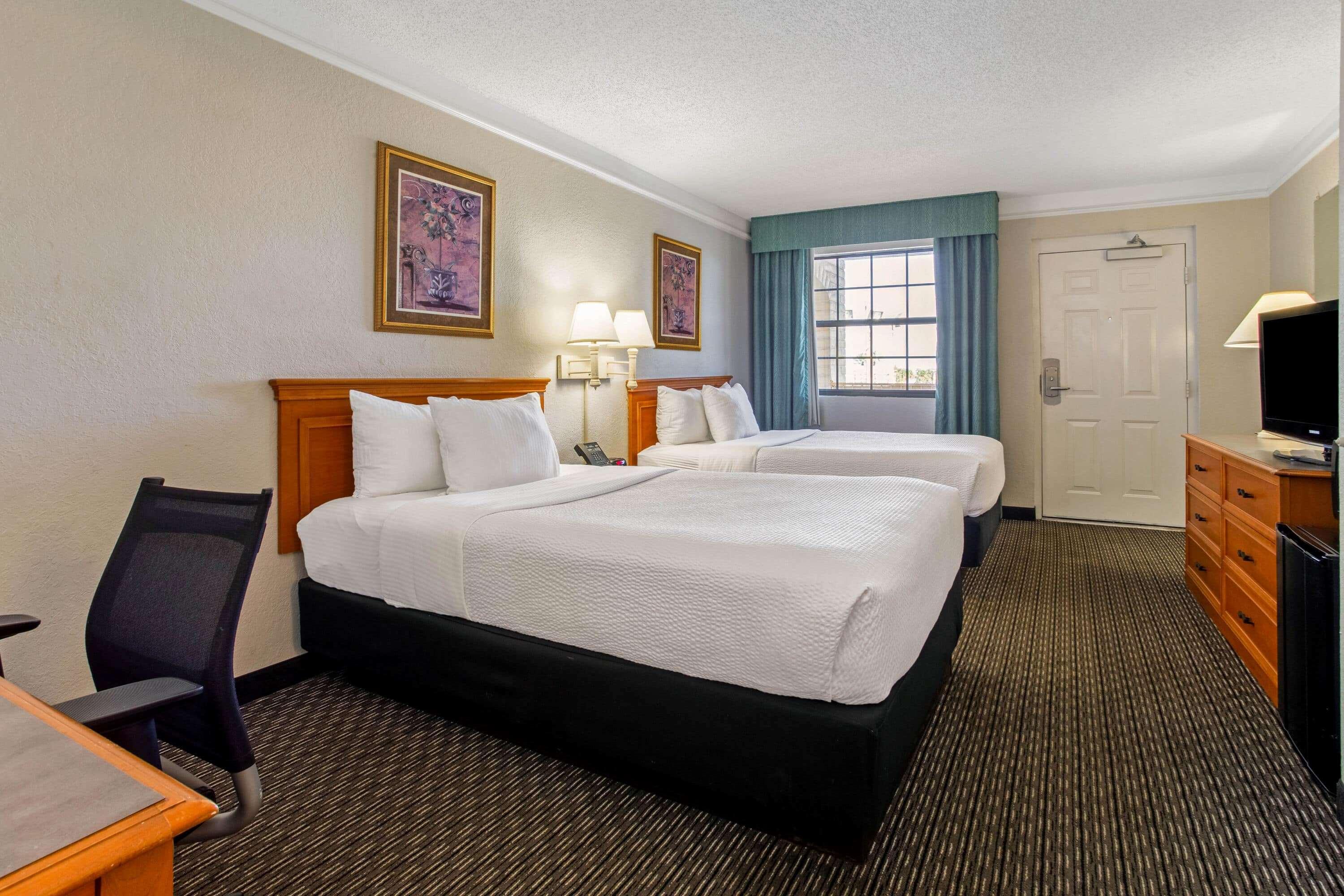 La Quinta Inn By Wyndham Tampa Bay Pinellas Park Clearwater מראה חיצוני תמונה